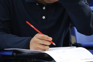 Aspirantes realizan la Prueba de Conocimiento General