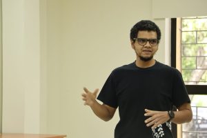 Escuela de Física conmemora el Día Internacional del Cosmos