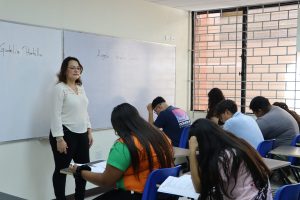 Apirantes realizan Prueba de Conocimiento Específica